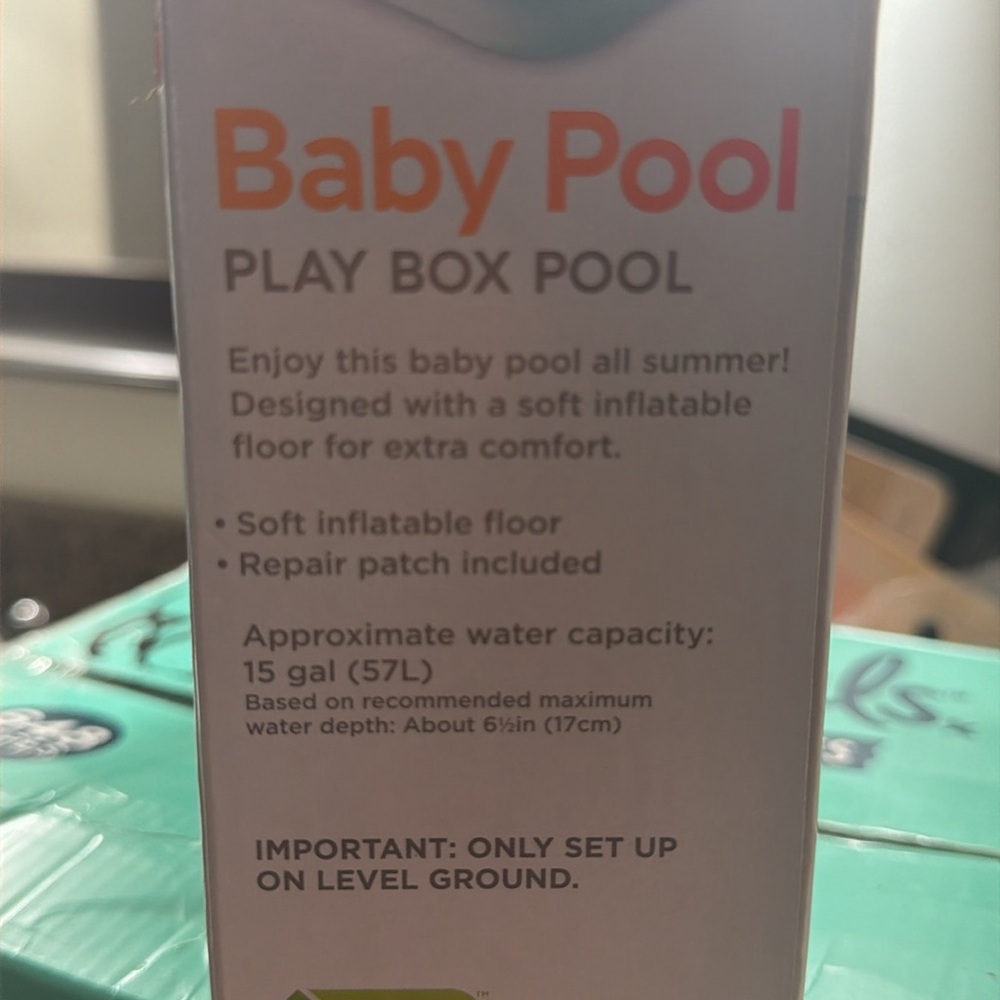Baby pool - Picture 3 of 3